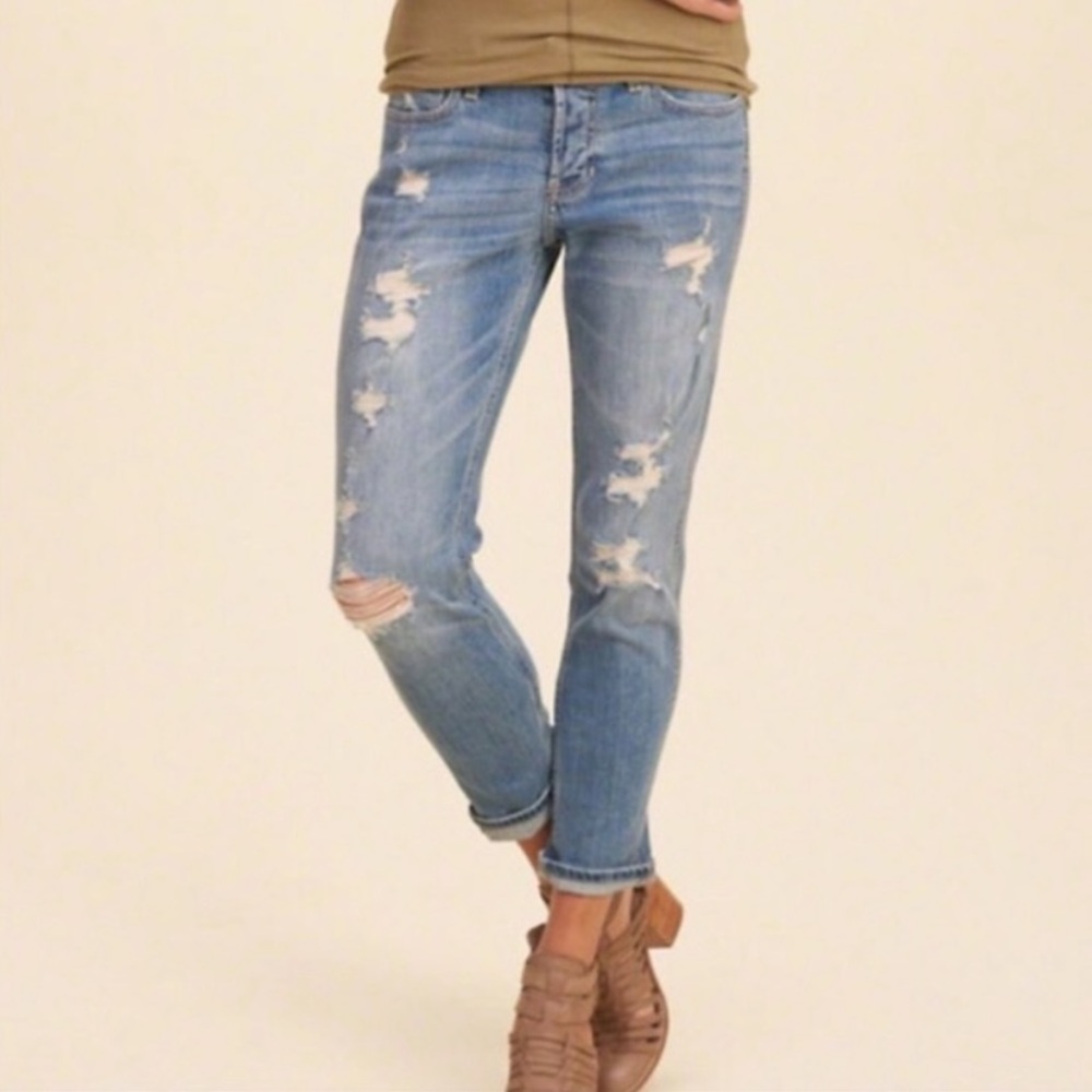 Hollister distressed boyfriend jeans button fly
